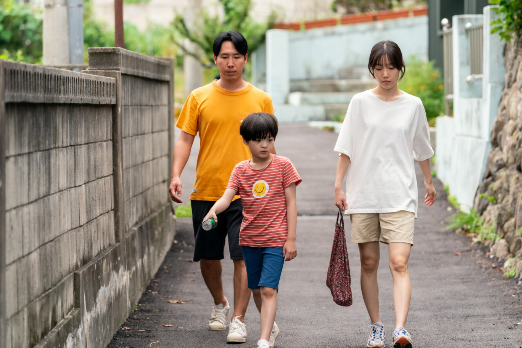 The lion doesn’t cry