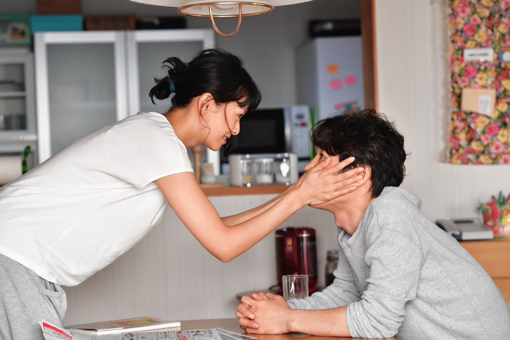 집에 돌아오면, 언제나 아내가 죽은 척을 하고 있다 스틸컷 2