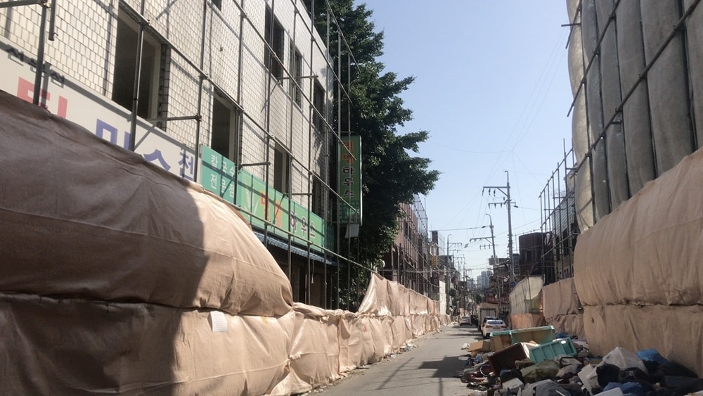 우리집 컵이 깨지고 있다 스틸컷 3