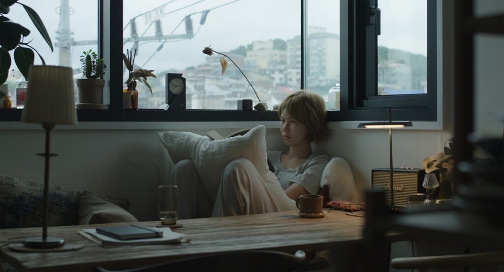 두 개의 물과 한 개의 라이터 스틸컷 2