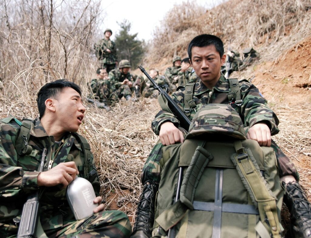 외박 스틸컷 1